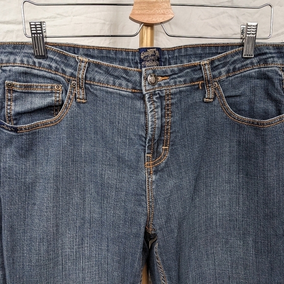 Cowgirl Up Boot Cut Jeans Sz 14/W33 - Picture 3 of 15